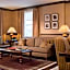 Sheraton Commander Hotel