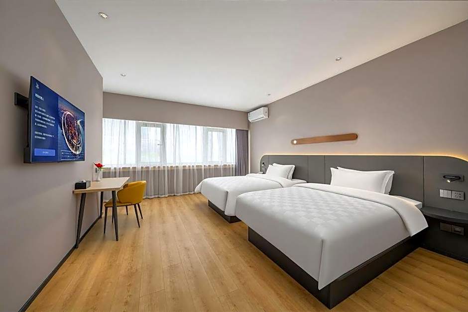 Photo 1 of 1 of Standard Suite, Accessible