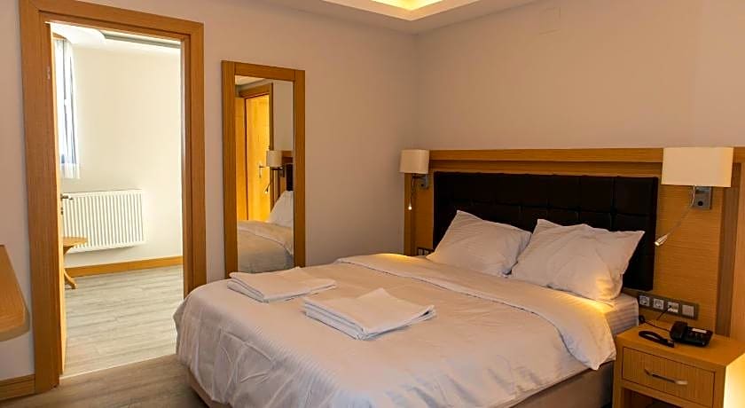 LOTUS PARK HOTEL