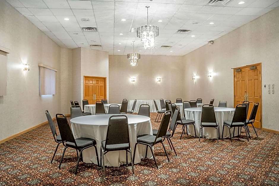 Comfort Inn The Pointe