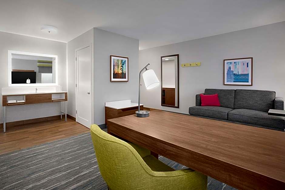 Hampton Inn By Hilton Yorkville