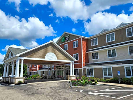 Holiday Inn Express Hotel & Suites Rochester By IHG