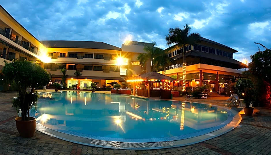 The Qamar Paka Resort