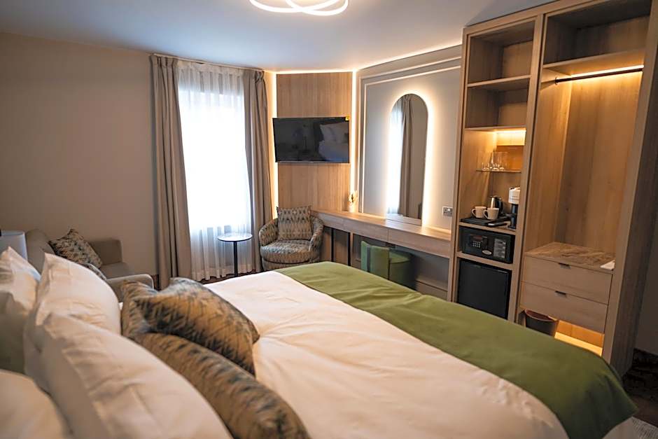 The Hyde - At Dunning's Bar