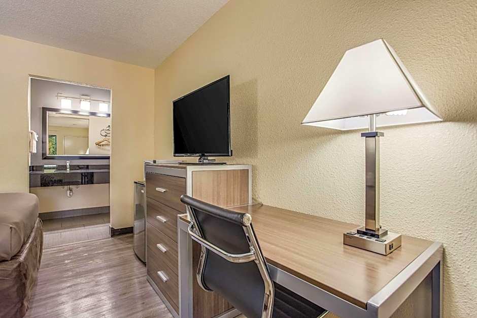 Econo Lodge North Charleston