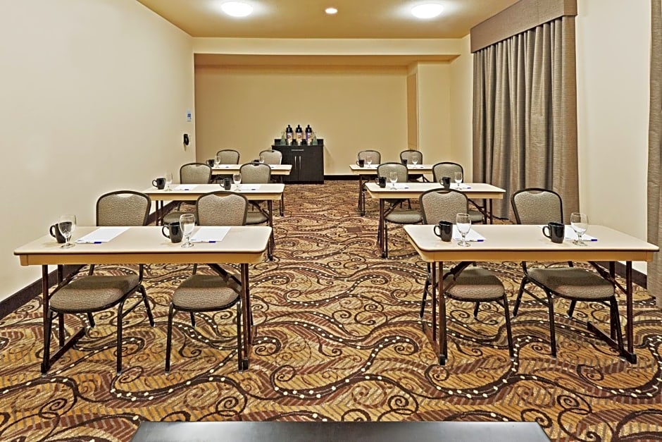 Holiday Inn Express Hotel & Suites Oklahoma City Northwest, an IHG Hotel