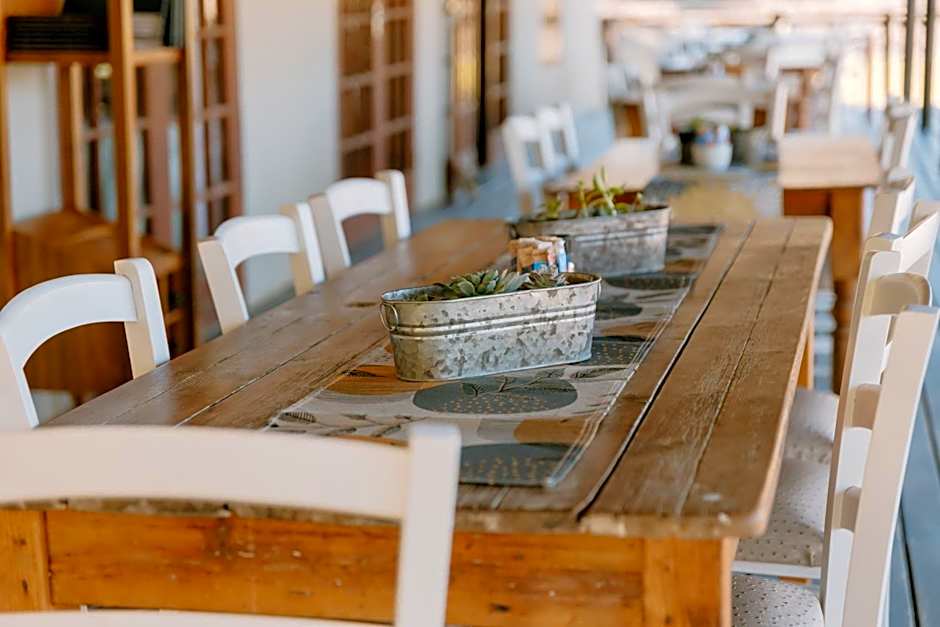 Chandelier Game Lodge