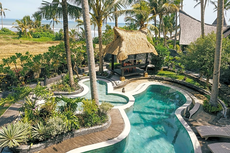 Most Exotic Beachfront Villa Keong