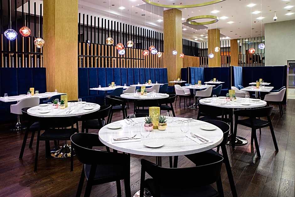Courtyard by Marriott Warsaw Airport