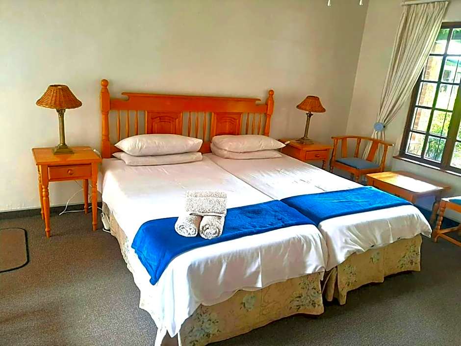The Oaks Hotel