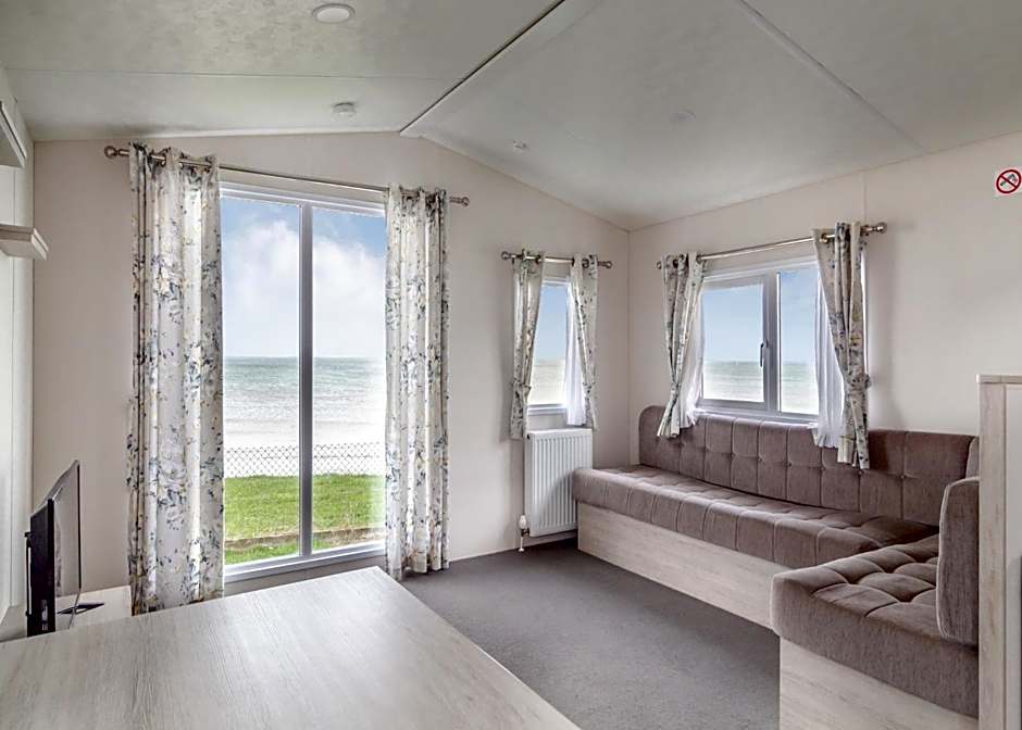 Castaways Holiday Park