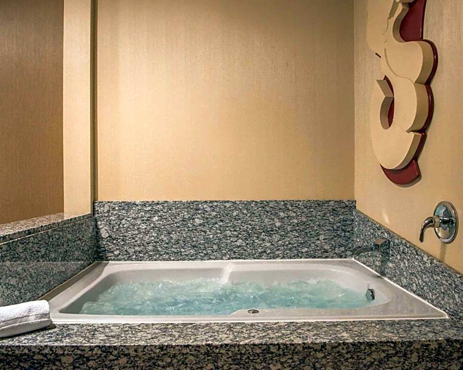 Comfort Suites Monroeville