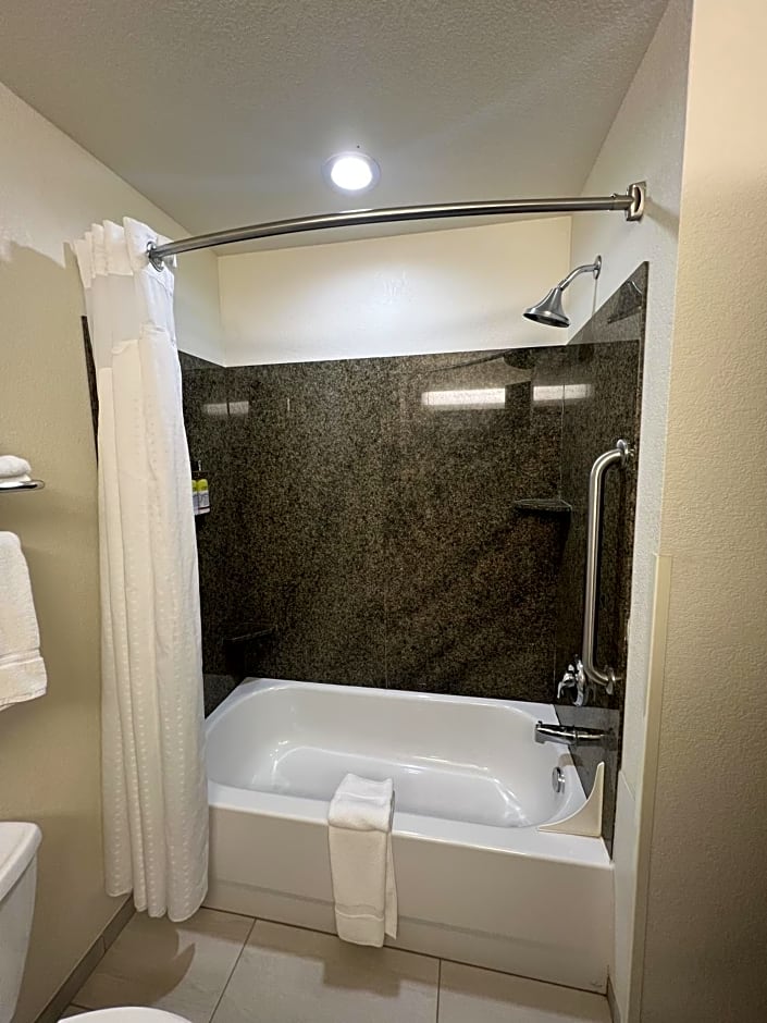 Holiday Inn Express Hotel & Suites Omaha I - 80 By IHG
