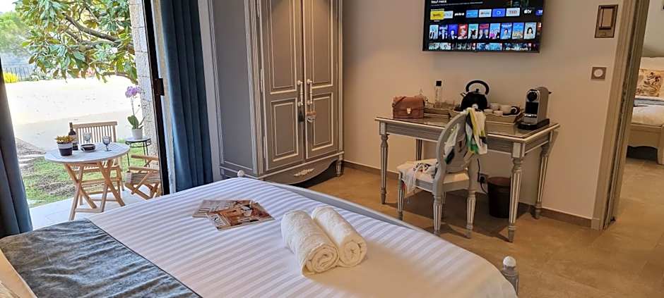 Loup Castel Boutique Hotel B&B