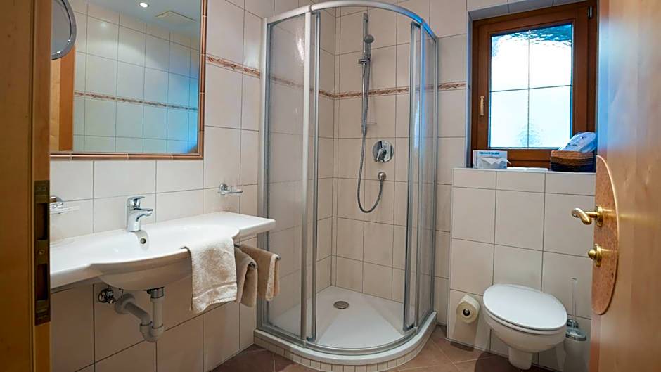 Superior Hotel Persal