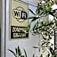Le 81 HOTEL