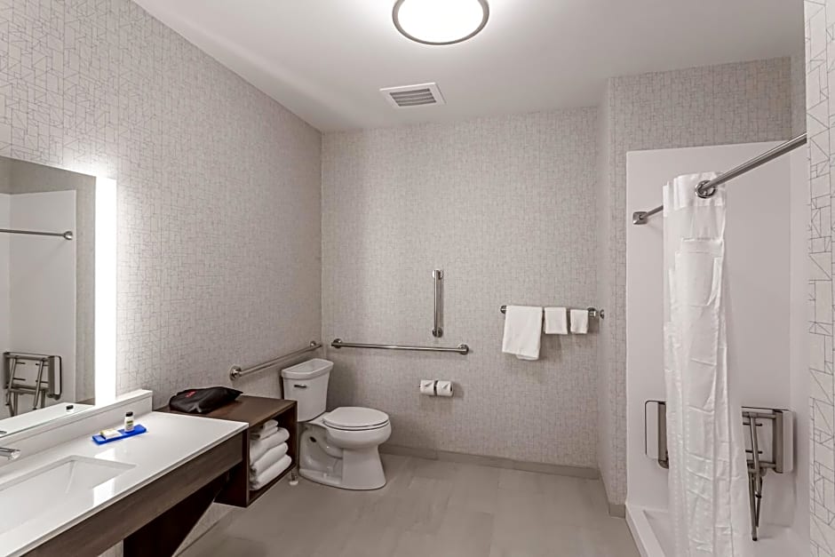 Holiday Inn Express And Suites Columbus - Worthington By IHG