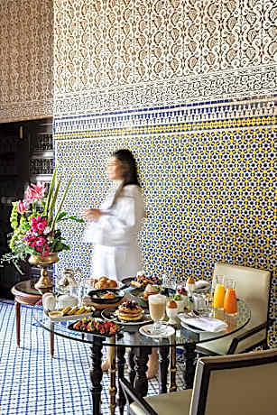 Royal Suite (1 King Bed and 1 Queen Bed)