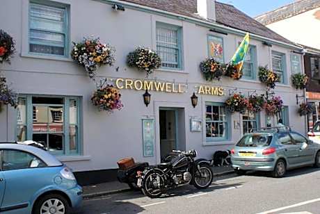The Cromwell Arms Inn