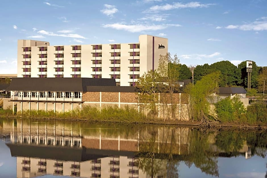Radisson Hotel Grand Rapids Riverfront