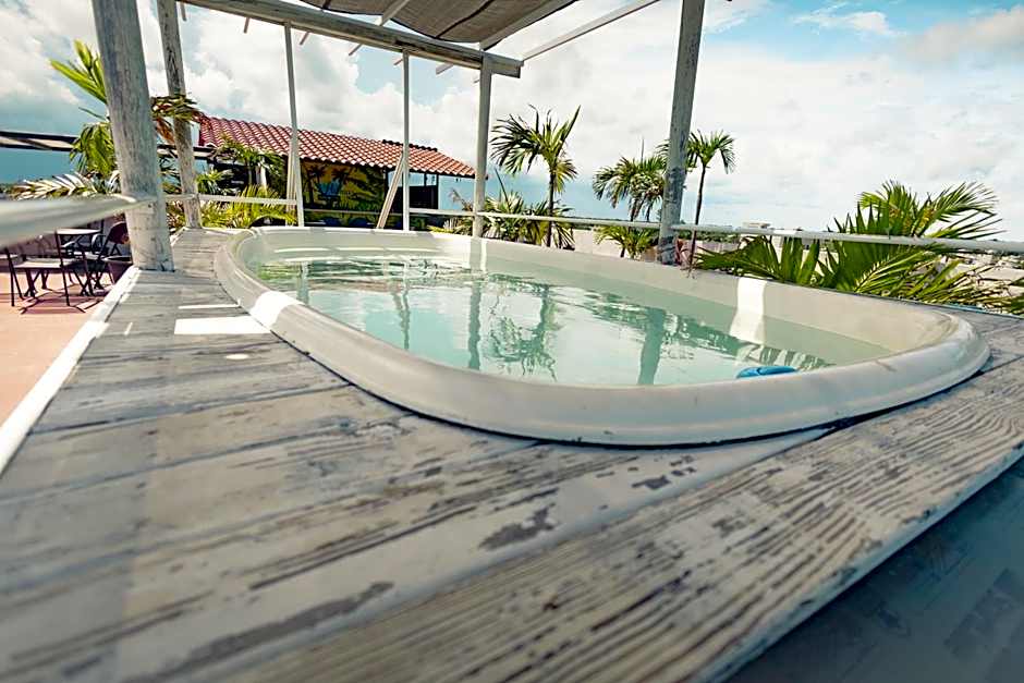 Puerto Morelos Hotel Las Palmas - Near the beach