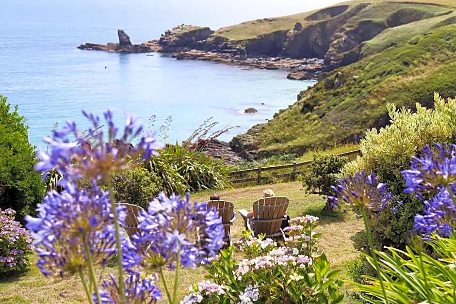 Housel Bay Hotel