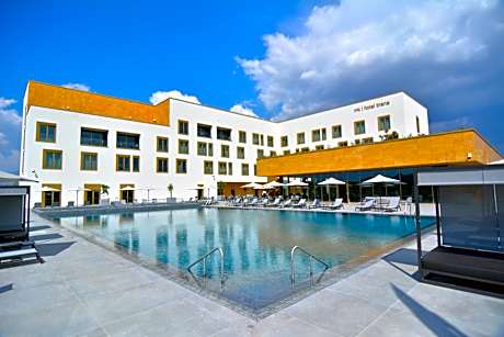 mk hotel tirana