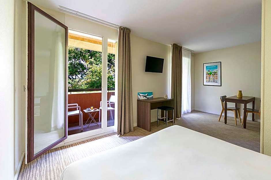 Kyriad ChambÃ©ry Centre - HÃ´tel et RÃ©sidence