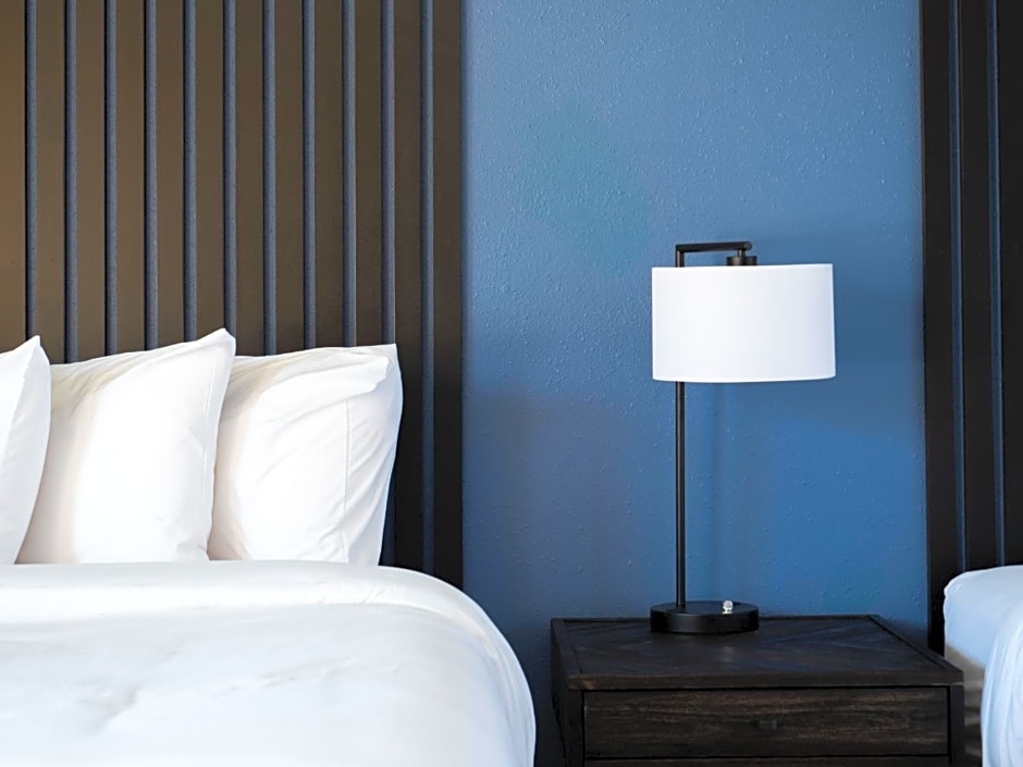 Balanced Rock Inn
