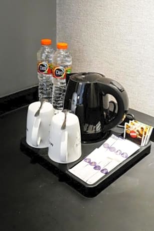 Superior Queen Room - City side