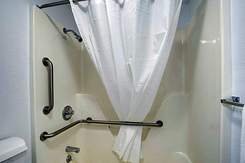 Howard Johnson by Wyndham Branson Theatre District