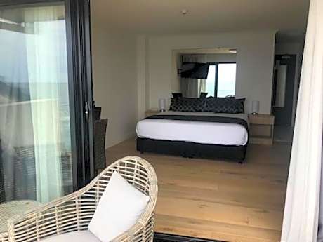 Standard king Room with Balcony - Top Floor