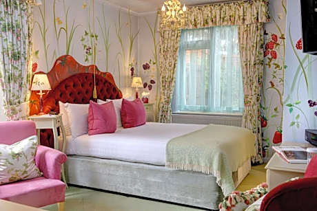 Theme Double Room