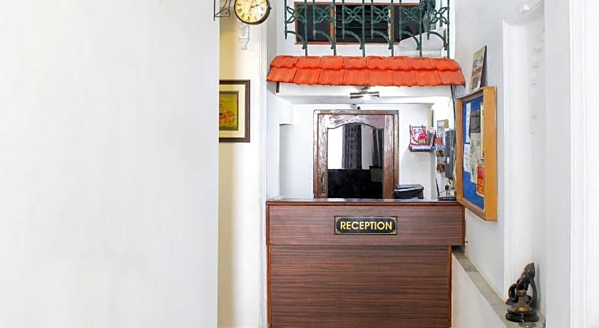 Hotel Devraj Niwas on Lake Pichola Udaipur