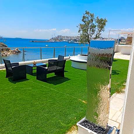 BEDWAVE Seaside Mansion