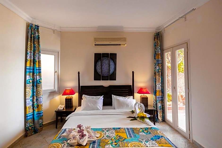 Golden Ocean Marina Hotel
