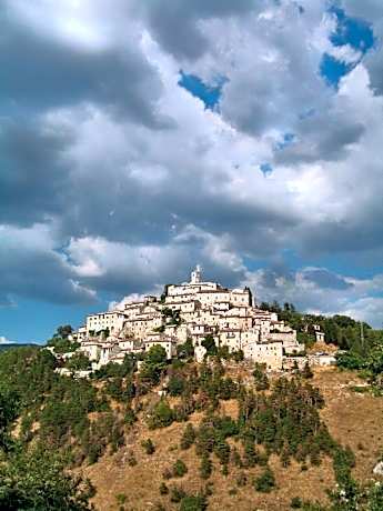 Albergo Diffuso Crispolti