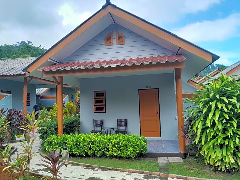 Khaolak Banana Bungalow