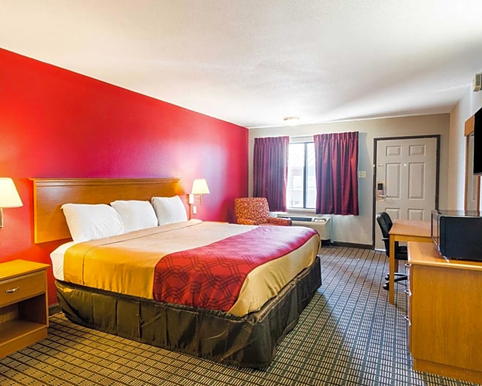 Econo Lodge Wichita Falls Downtown