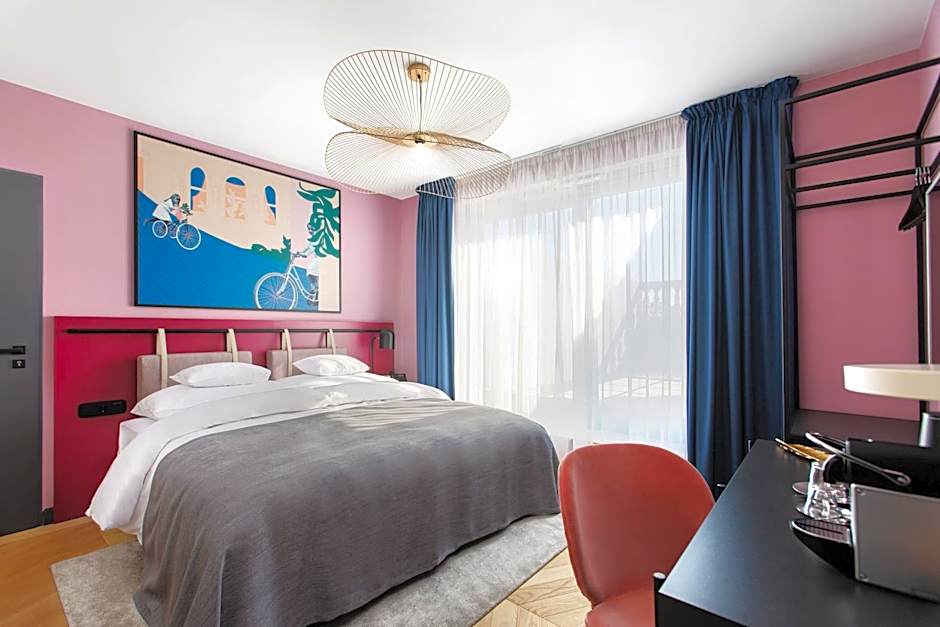 Alice Hotel
