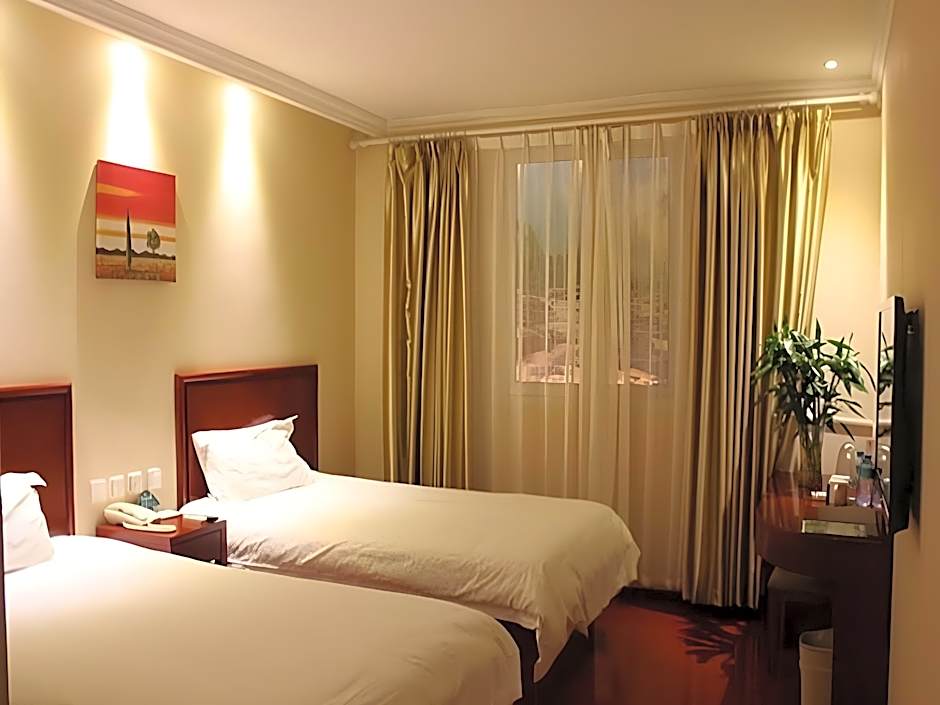 GreenTree Inn Shandong Qingdao Jiaozhou Sanlihe Park Express Hotel