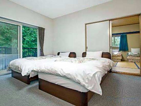 Tenjin Lodge