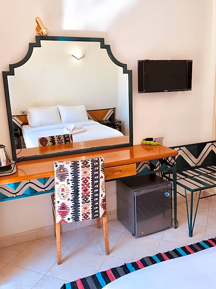 New Memnon Hotel
