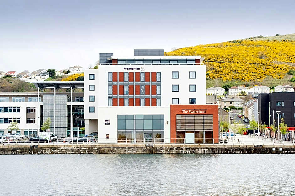 Premier Inn Swansea Waterfront