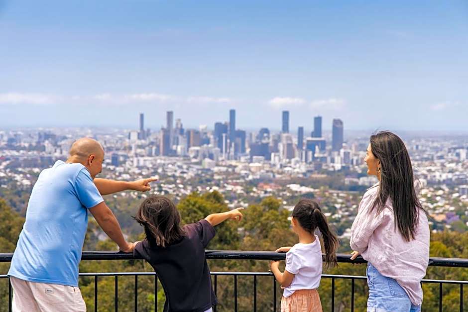 Central Cosmo Apartment Hotel