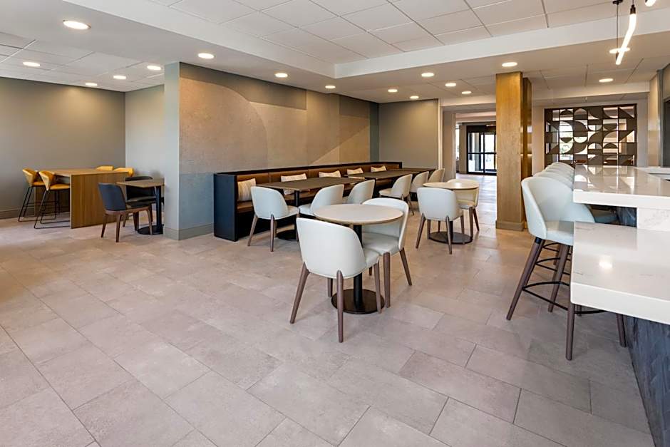 Holiday Inn & Suites Columbia Northeast By IHG