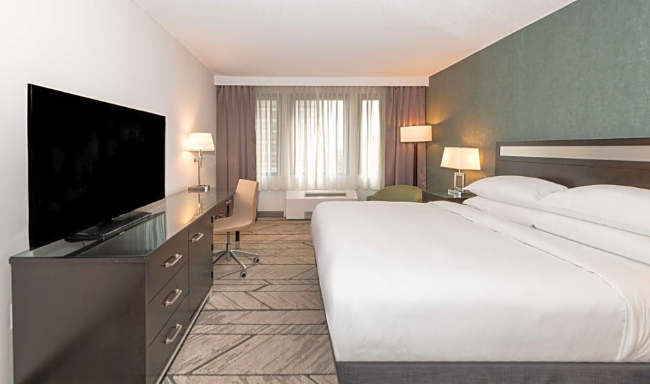 DoubleTree by Hilton Newark Penn Station, NJ