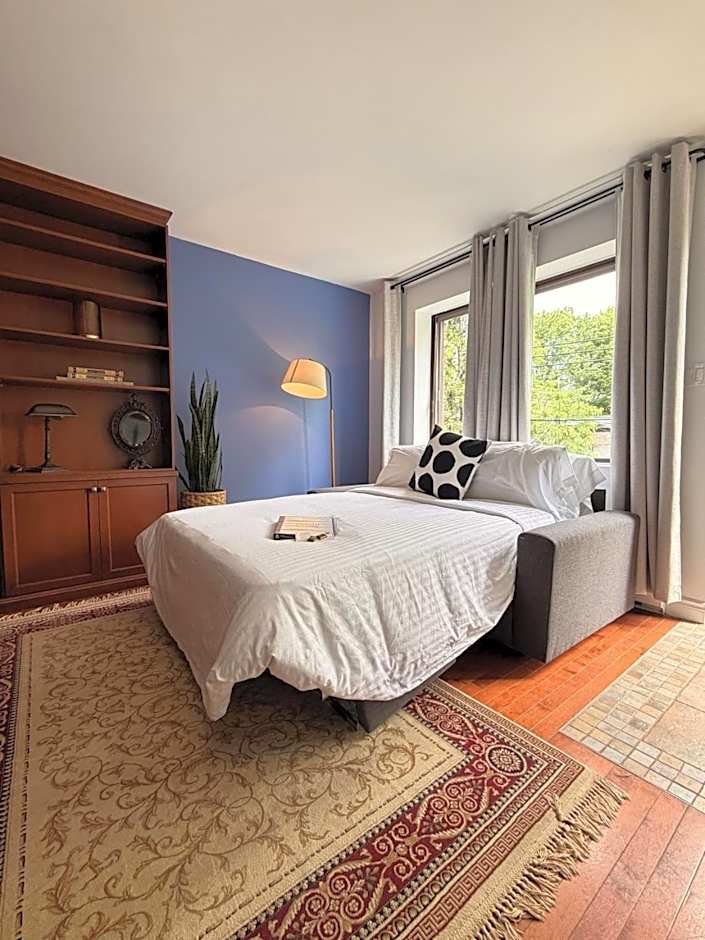 Maison Des Jardins B & B