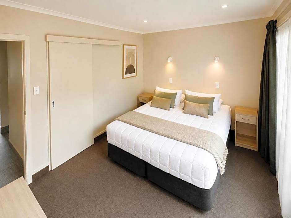 Kauri Court Motel and Apartments