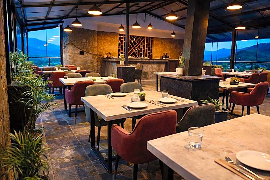 Hotel Chail Residency